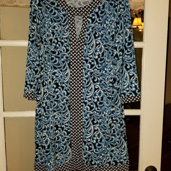 Top - Picture 2 of 2